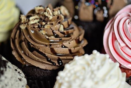 Sweet Treat Bar Catering Menu and Profile